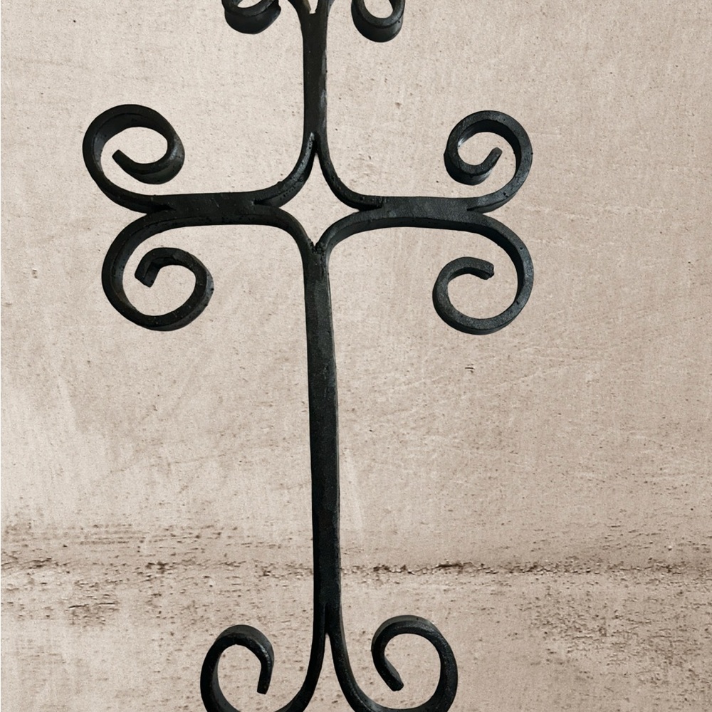 Elegant Black Wrought Iron Wall Cross Decor - Picture 2 of 3